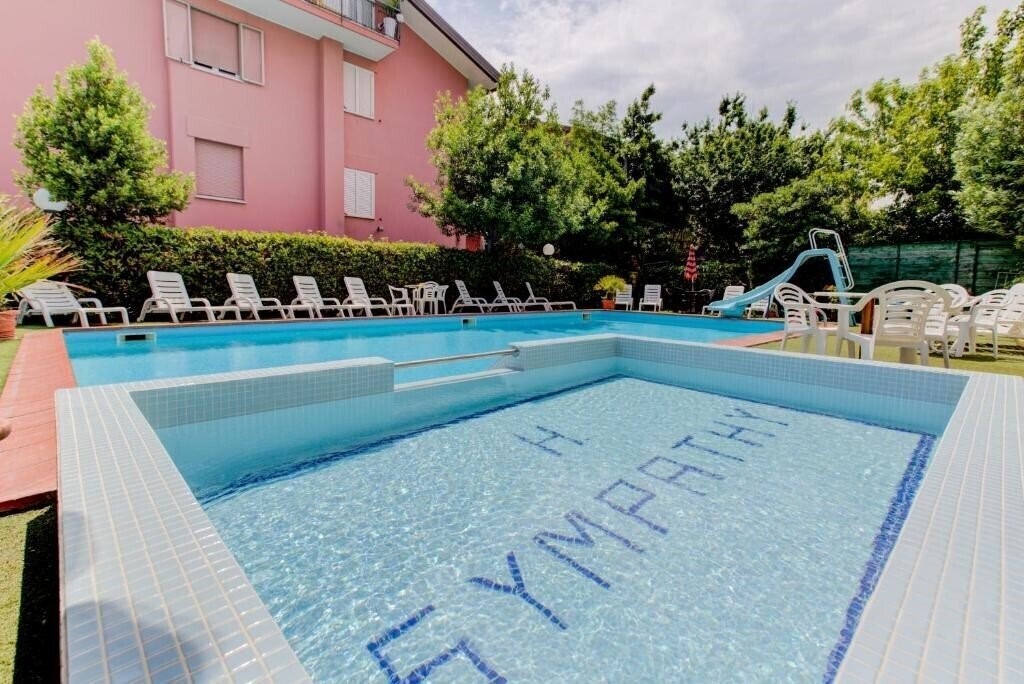 Готель Hotel Sympathy 3*