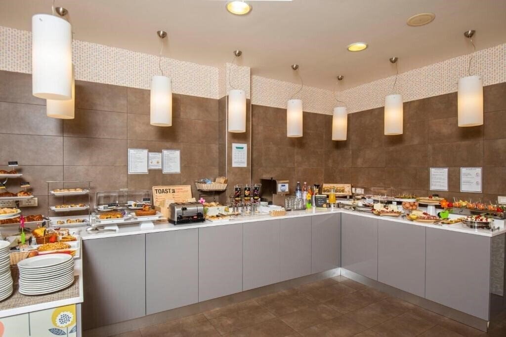 Картинка Accademia Rimini 3*