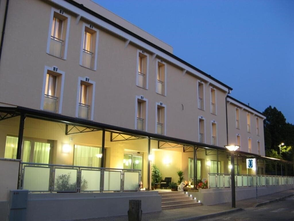 Готель Hotel Fontanelle 3*