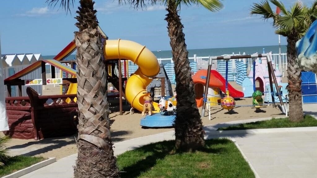 Изображение Hotel Tosi (Riccione) 2*