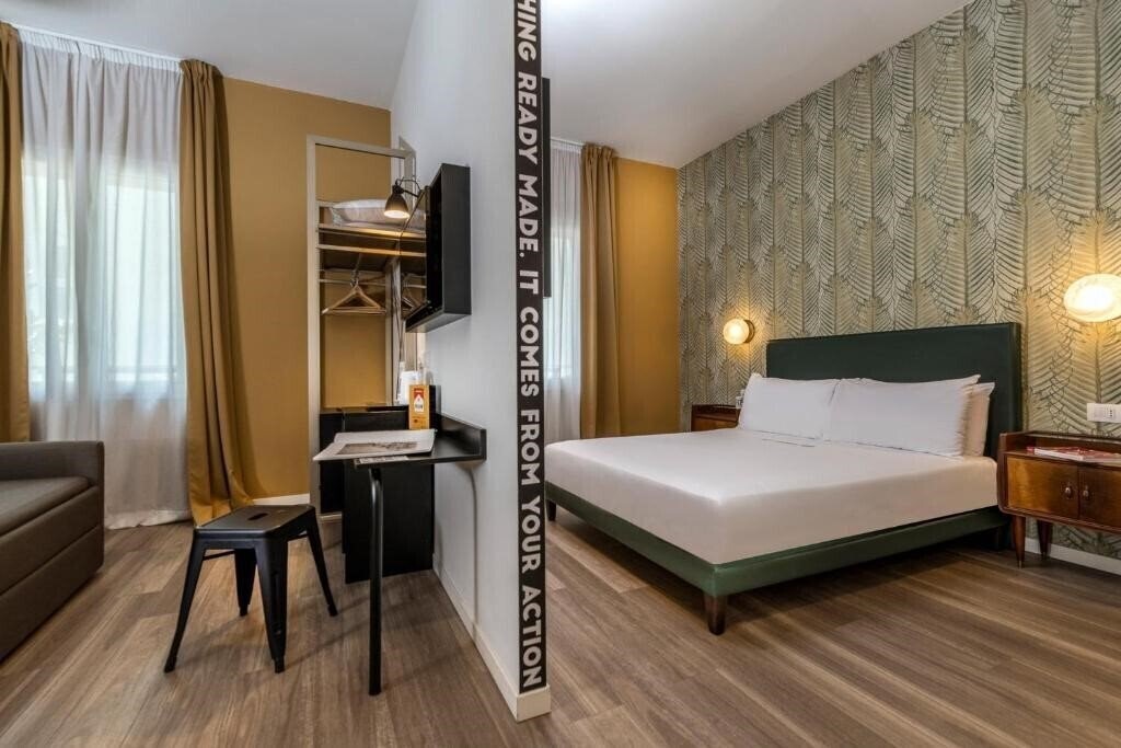 Картинка Up Hotel 3*