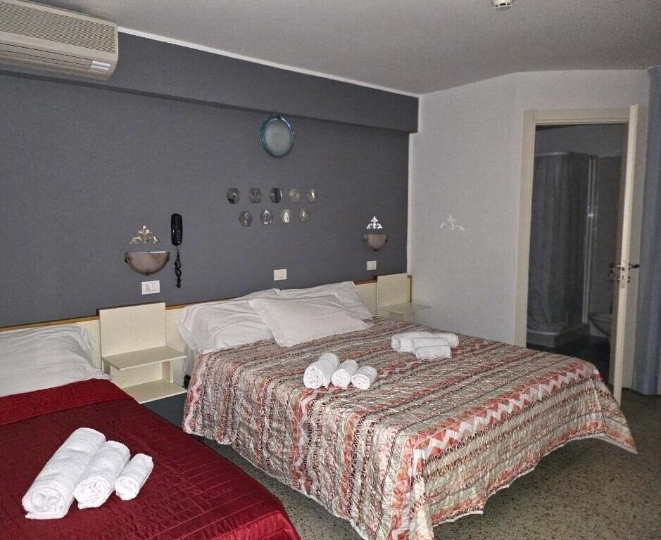 Фото Villa Rosa Misano 3*