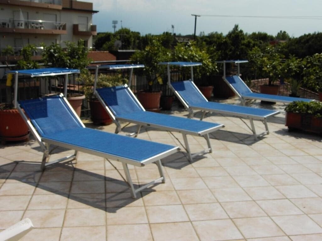 Фотографія Metron Hotel 3*