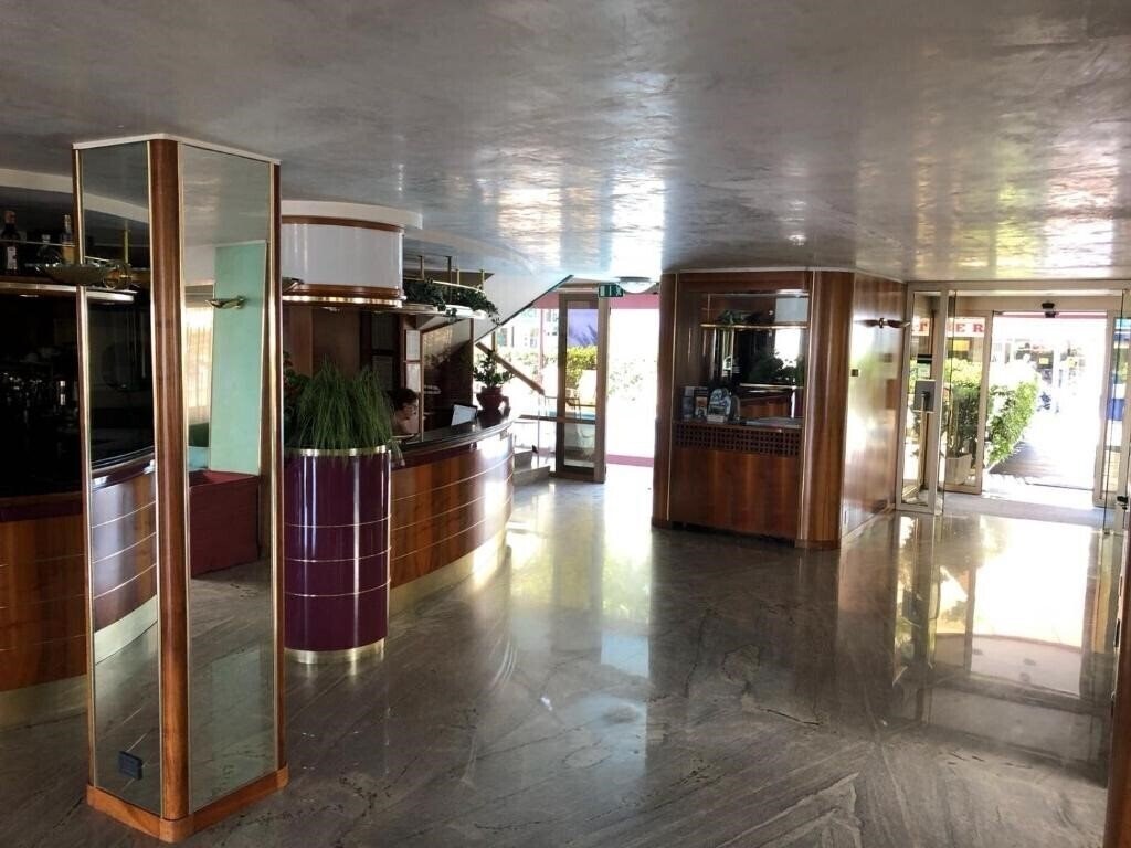 Отель Hotel Flamingo 3*