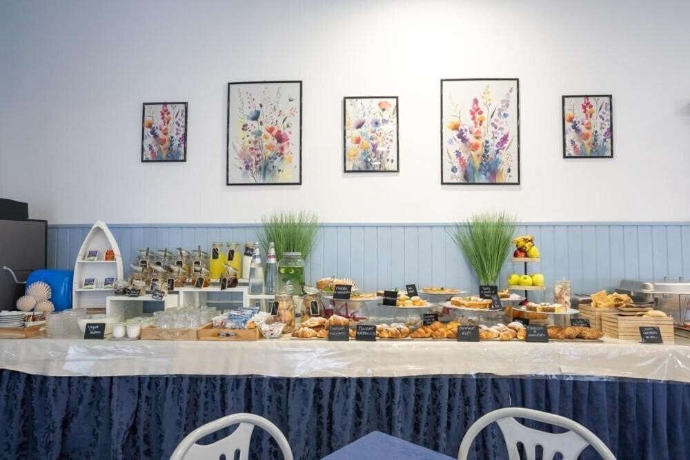 Готель Hotel Kelly 2*