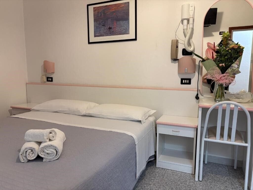Фотография Rosy Hotel 2*