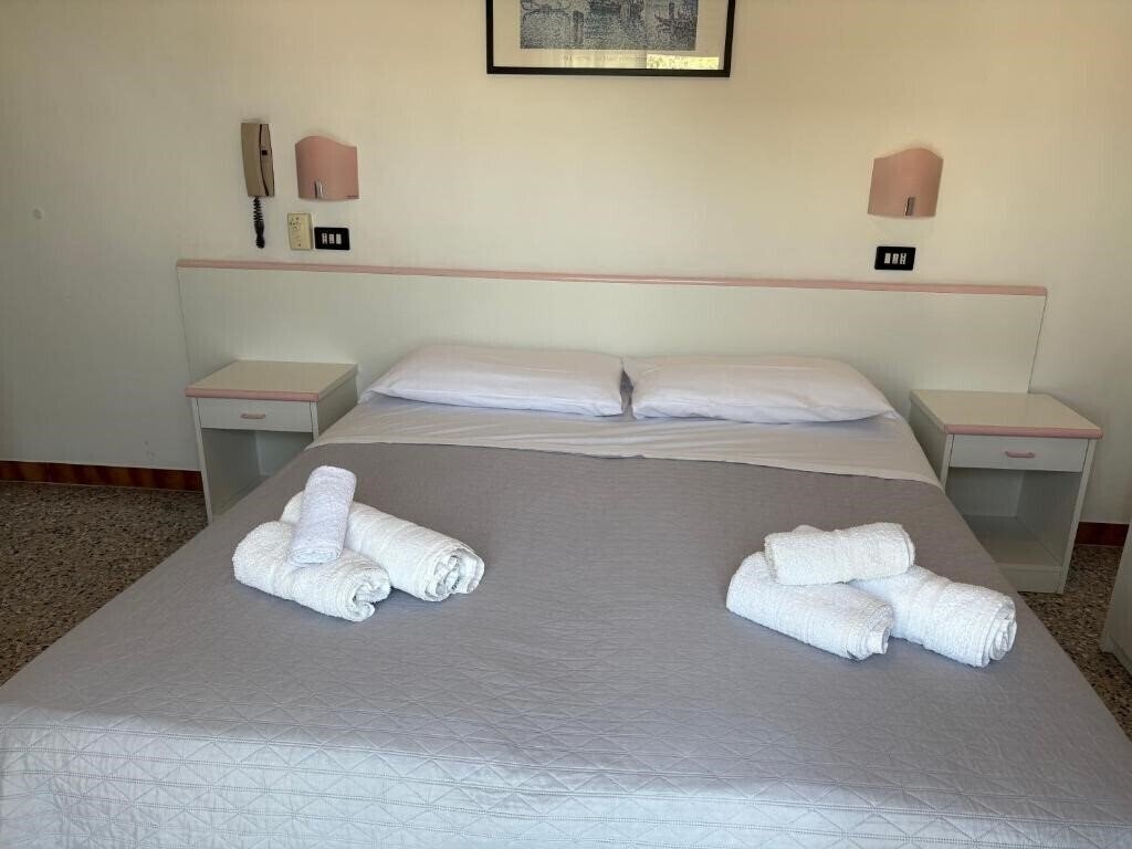 Изображение Rosy Hotel 2*