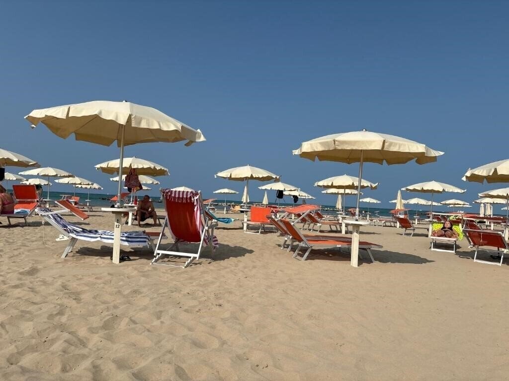 Картинка Rosy Hotel 2*