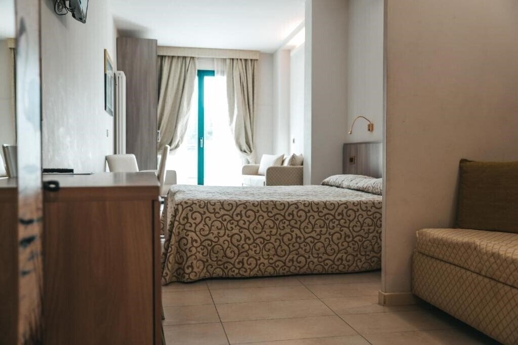 Картинка Club Hotel Dante 4*
