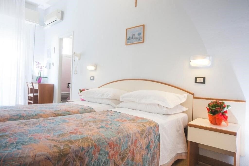 Зображення Latini 3*