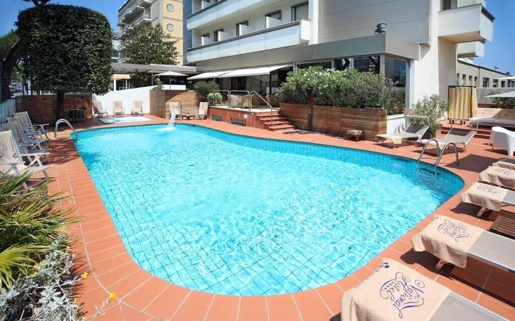 Фотография National Hotel 4*