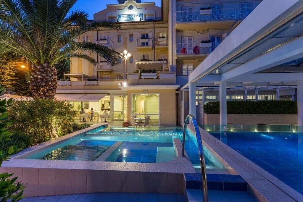 Фотография Luna Riccione Aqua SPA 4*