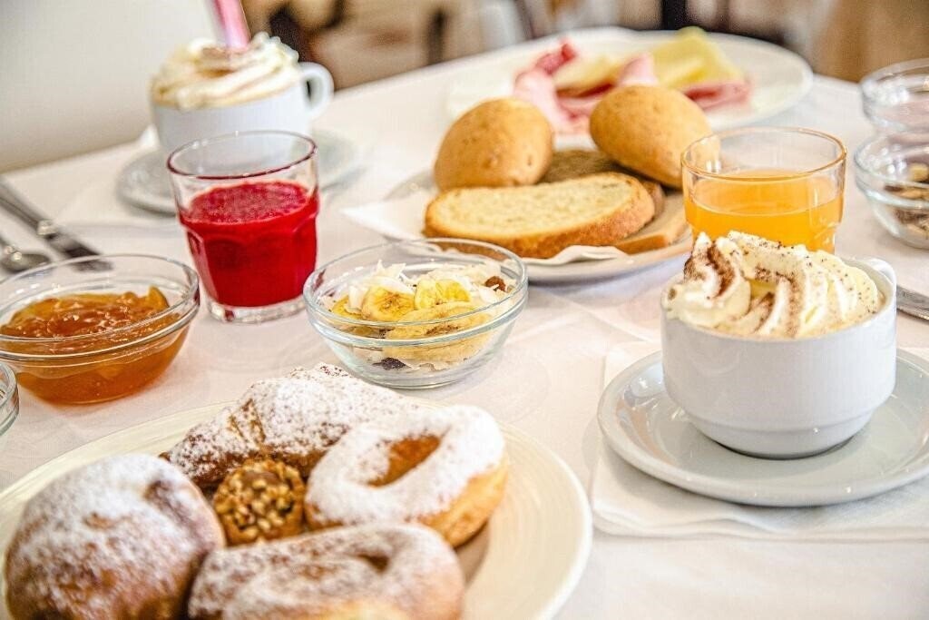 Изображение Hotel Ambasciatori (Bellaria) 3*