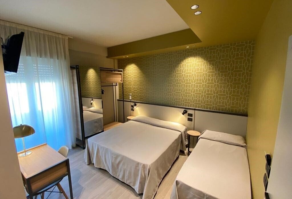 Фото Hotel President (Bellaria) 3*