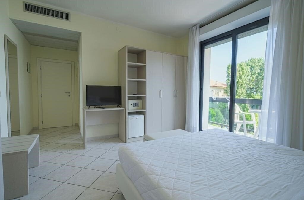 Зображення Hotel Carlton Riccione 3*