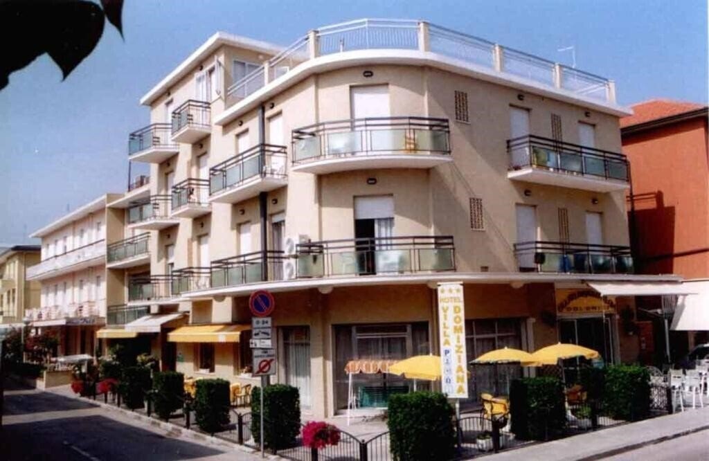 Готель Villa Domiziana 3*