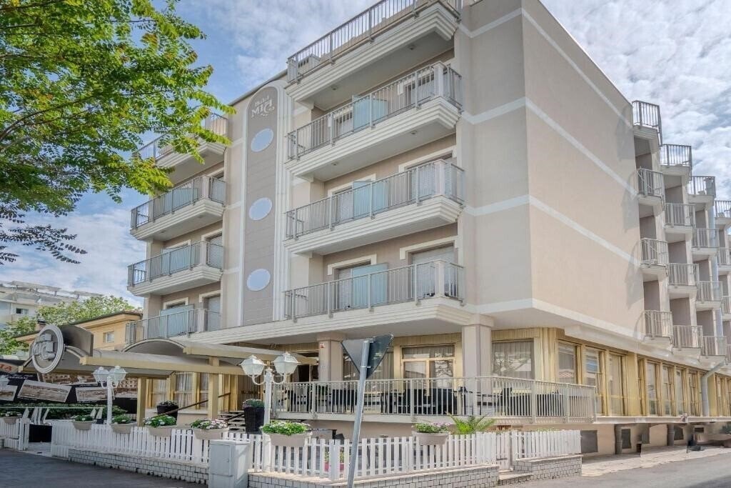 Отель Hotel Mia - Rimini 3*