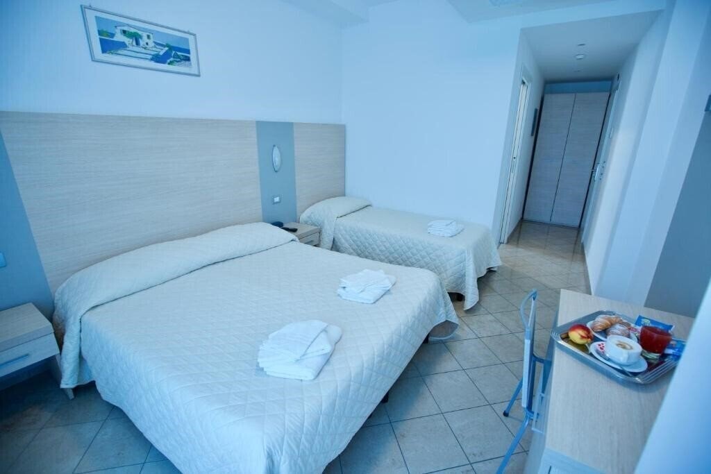 Отель Hotel Etoile 3*