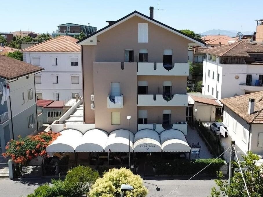 Фотографія Hotel Villa Dina 3*