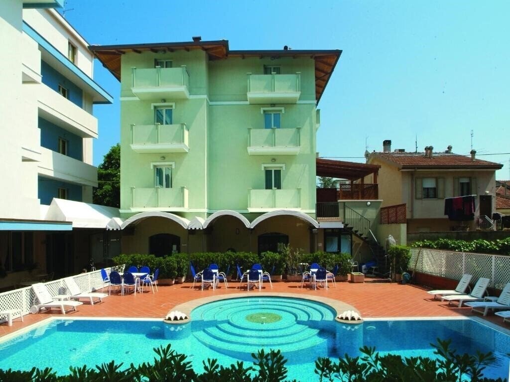 Отель Residence Il Capodoglio 3*