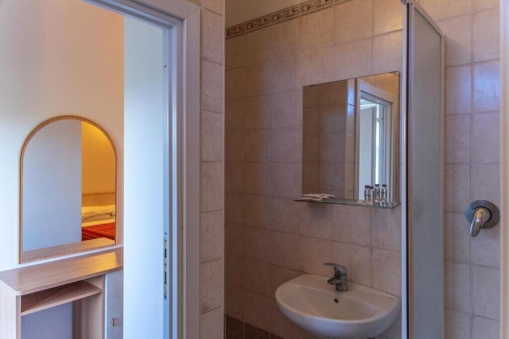 Фотографія Hotel Beverly 3*