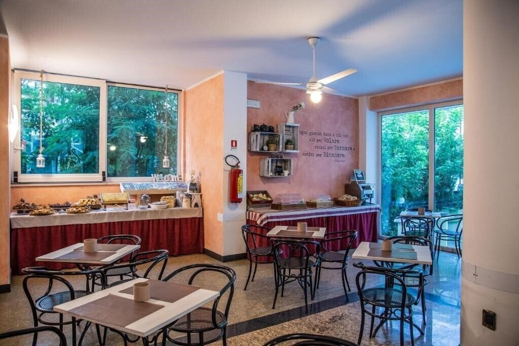 Зображення Hotel Beverly 3*