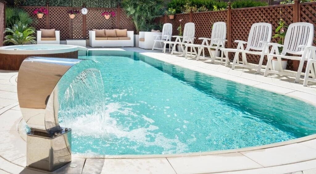 Фотографія Hotel Bellerofonte 3*