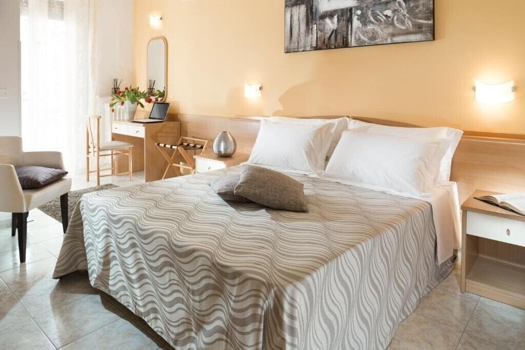Фото Hotel Bellerofonte 3*