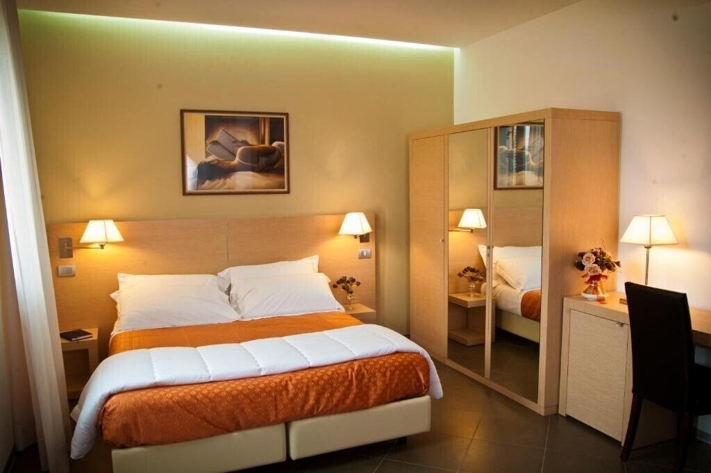 Фотография Hotel Main Street 3*