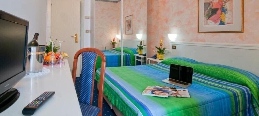 Фото Hotel Sirius Riccione 3*