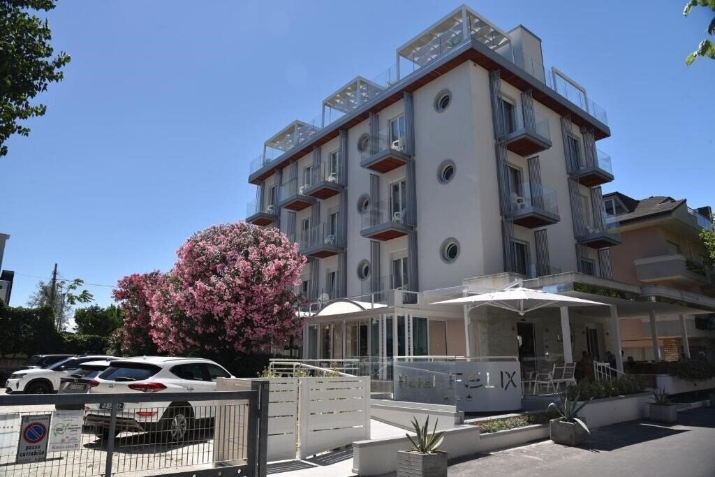 Готель Hotel Felix 3*