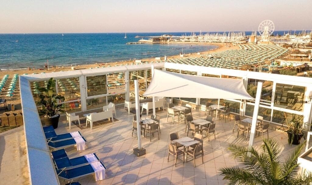 Отель Baia Imperiale 4*