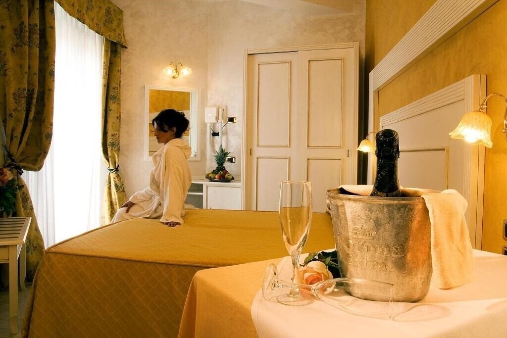 Отель Diplomat Palace 3*
