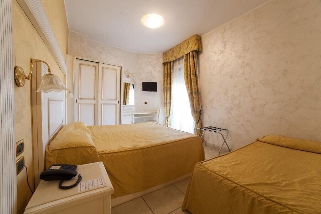 Фото Diplomat Palace 3*
