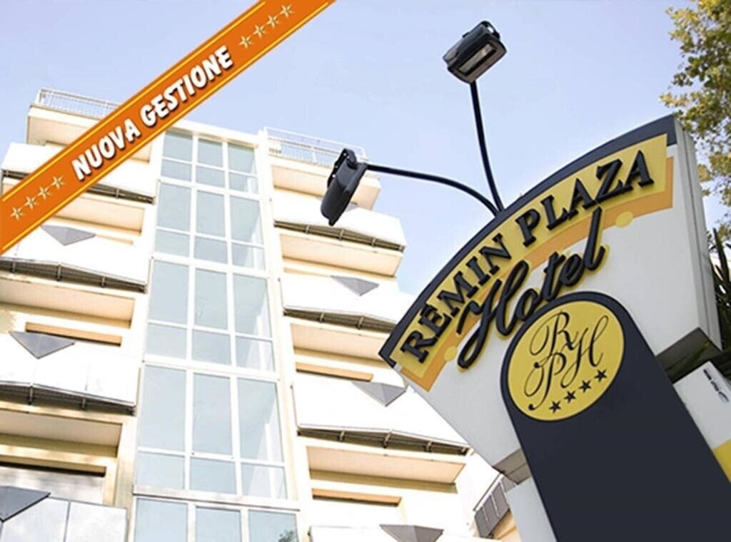 Готель Remin Plaza 4*