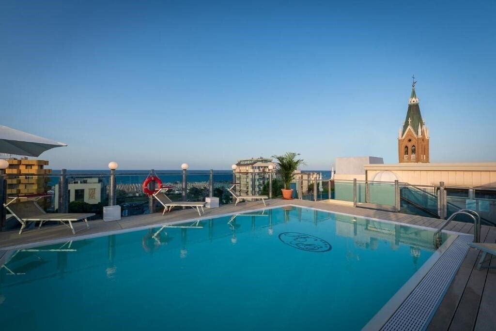 Фотография Hotel President (Rimini) 4*