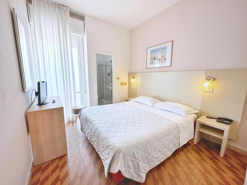 Картинка Brown/Atrium 3*