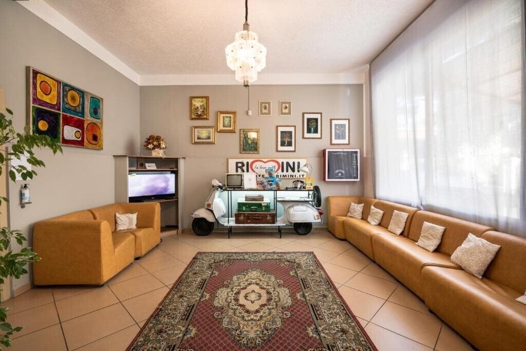 Готель Ausonia 3*