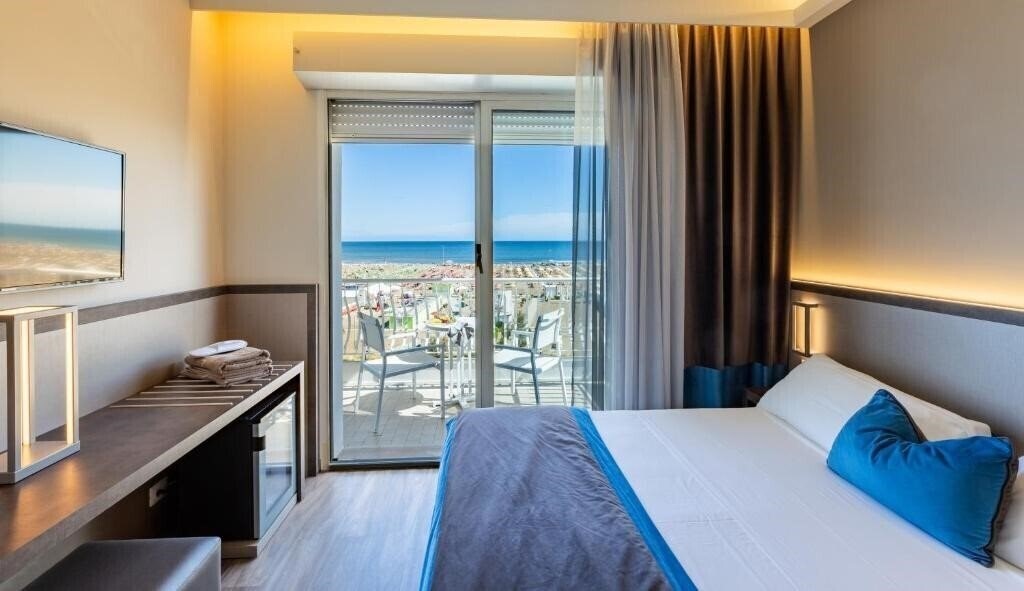 Картинка Continental Rimini Hotel 4*