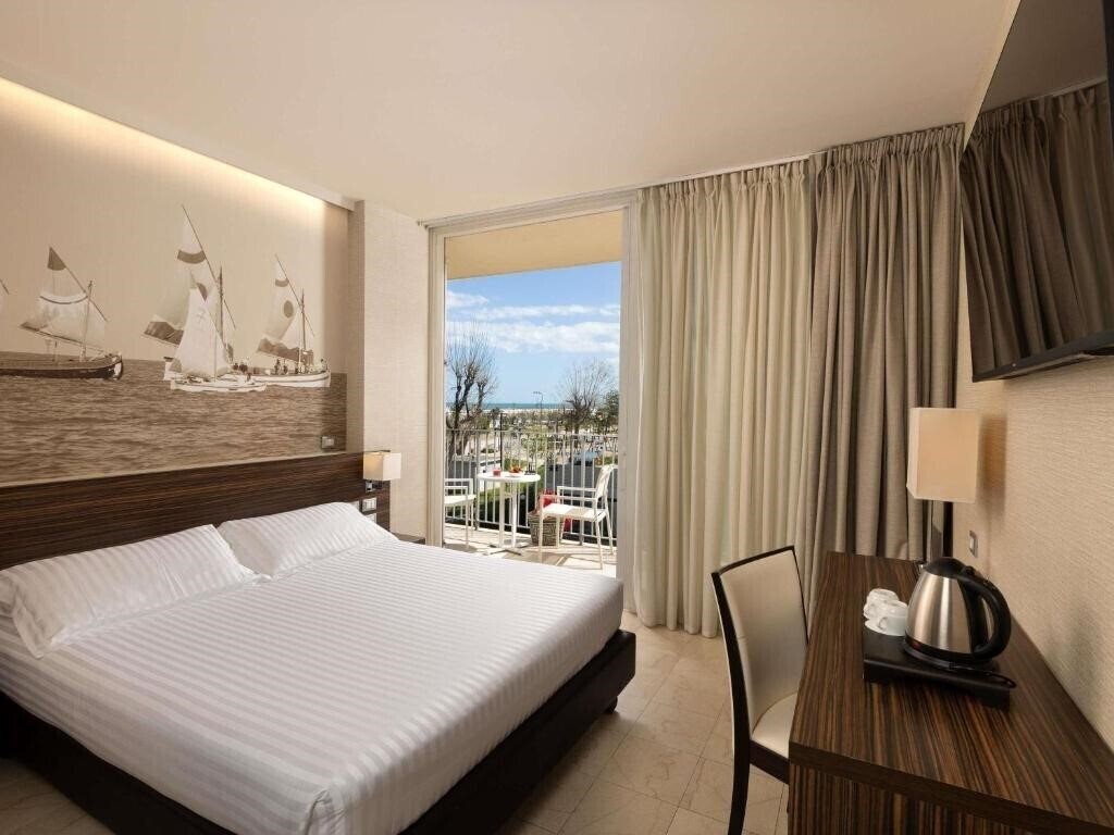 Фотографія Mercure Lungomare 4*