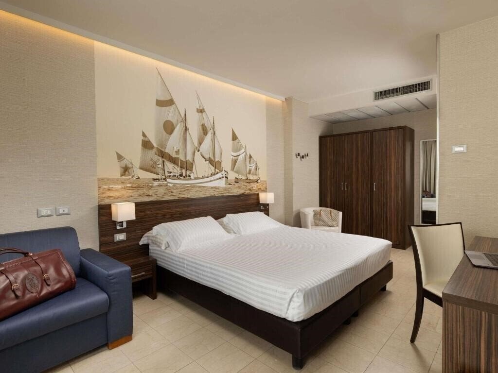 Зображення Mercure Lungomare 4*