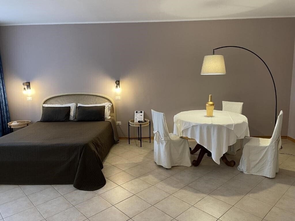 Готель Petrarca 3*