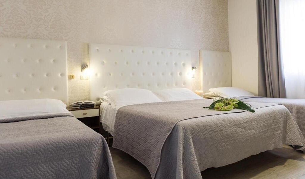 Фотографія La Perla 3*