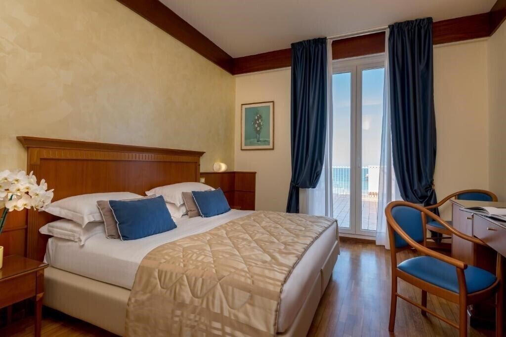 Отель Bellevue Hotel 4*