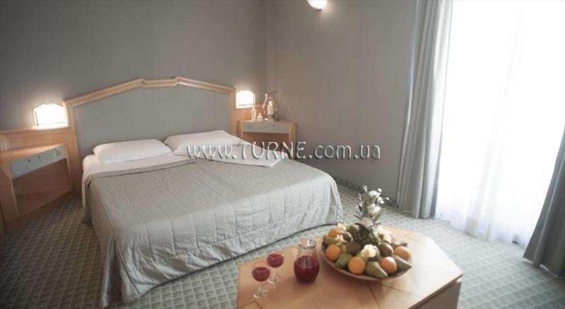 Готель Circeo Park Hotel 4*