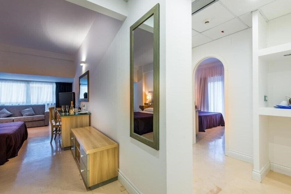 Картинка Summit Hotel Gaeta 4*