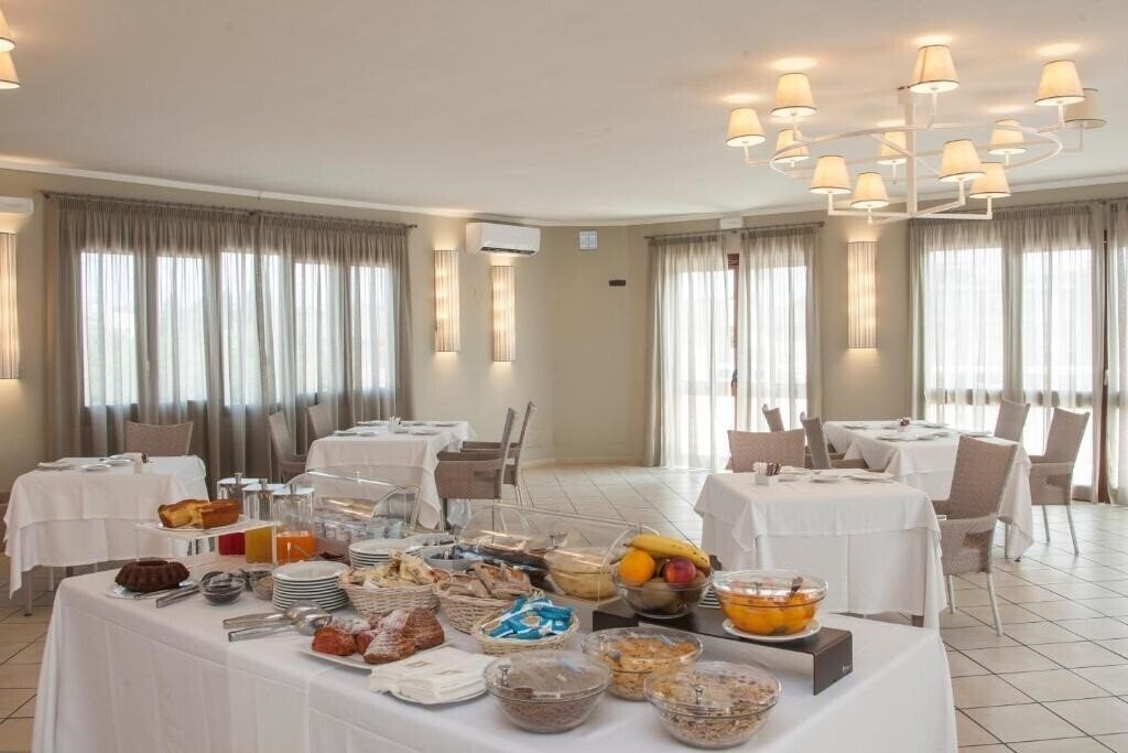 Фото Hotel Centrale Sabudia 4*