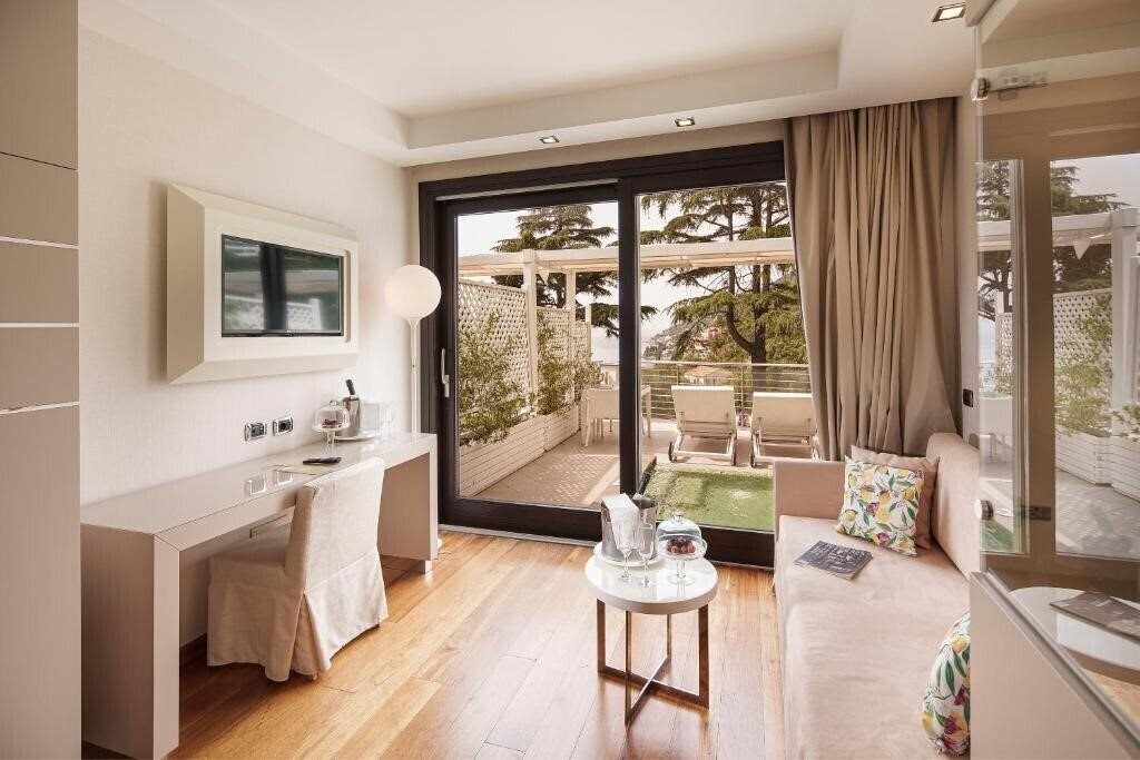 Фото Paradiso Relais (Vietri sul Mare) 5*