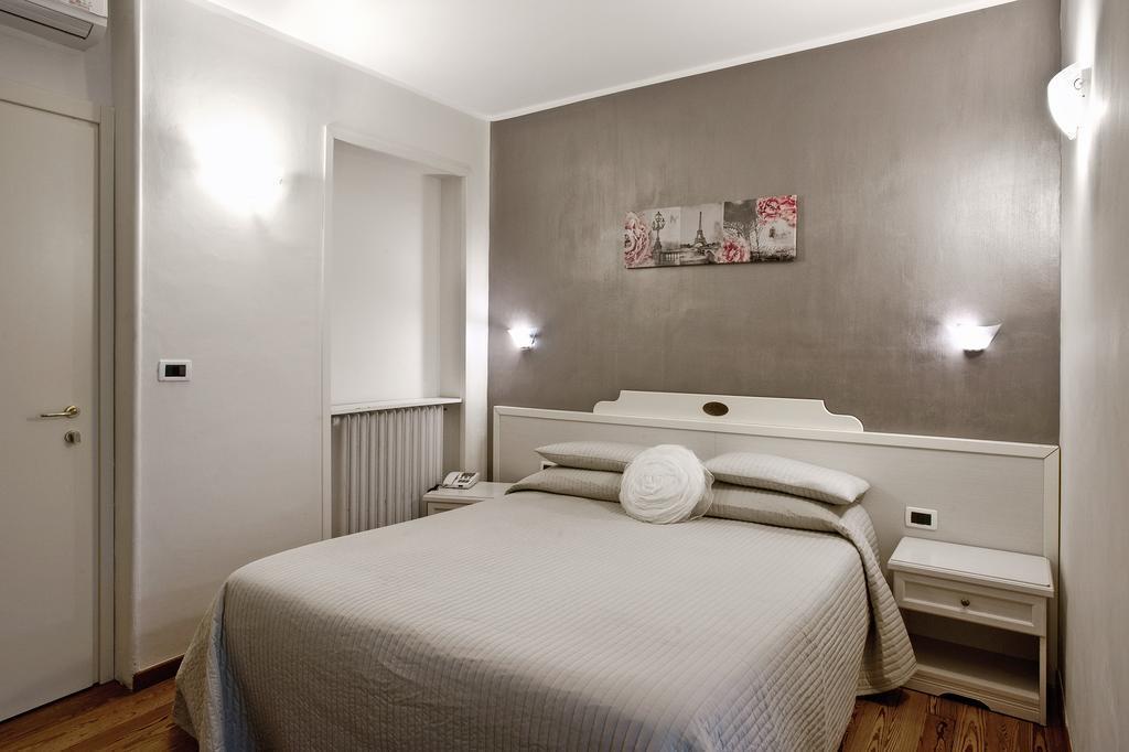 Готель Cortese 3*