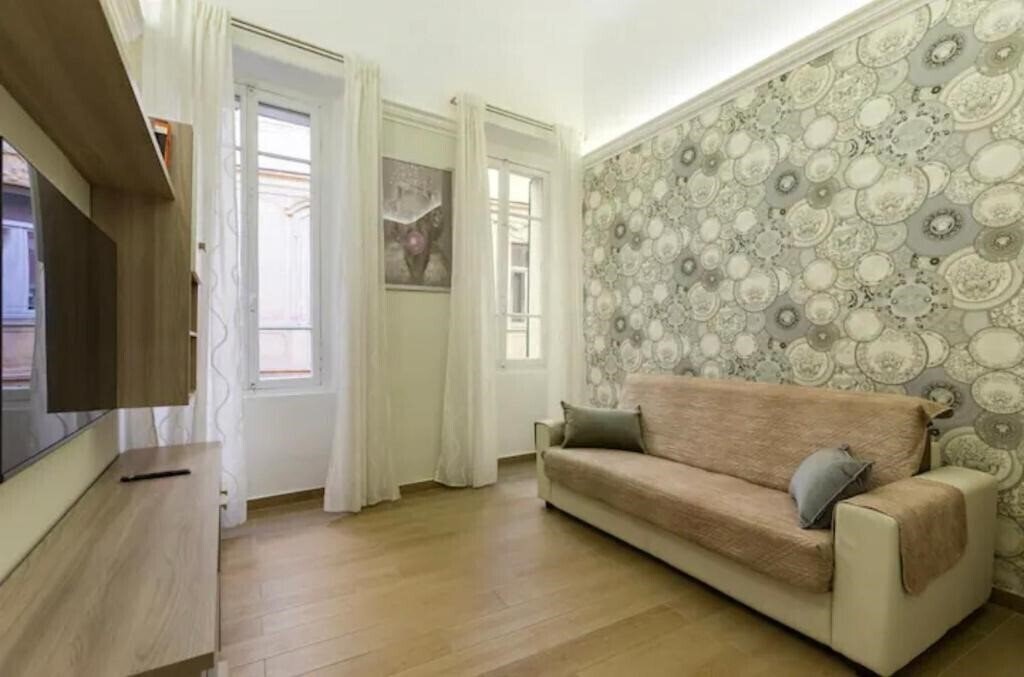 Изображение Celebrity House 3*